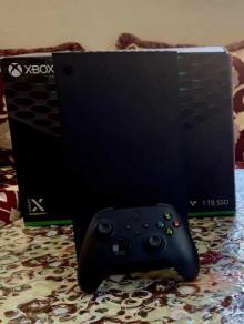 للبيع Xbox series x مستعمل