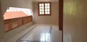 فرصة رائعة لمن يبحث عن فيلا تجمع بين الراحة، الفخامة، والطابع المغربي الأصيل!