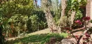 فرصة رائعة لمن يبحث عن فيلا تجمع بين الراحة، الفخامة، والطابع المغربي الأصيل!