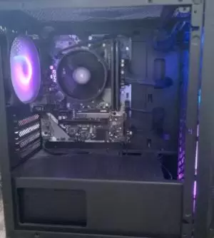 Pc gamer جديد كامل بكل مستلزماته