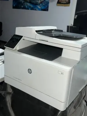 Color LaserJet Pro MFP M181fw طابعة للبيع 2000درهم