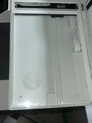 Color LaserJet Pro MFP M181fw طابعة للبيع 2000درهم