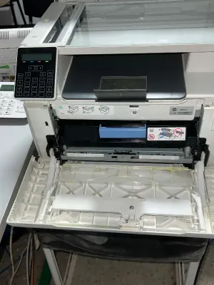 Color LaserJet Pro MFP M181fw طابعة للبيع 2000درهم